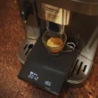 calibrando espresso en una superautomatica