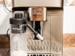 De'Longhi Magnifica Plus